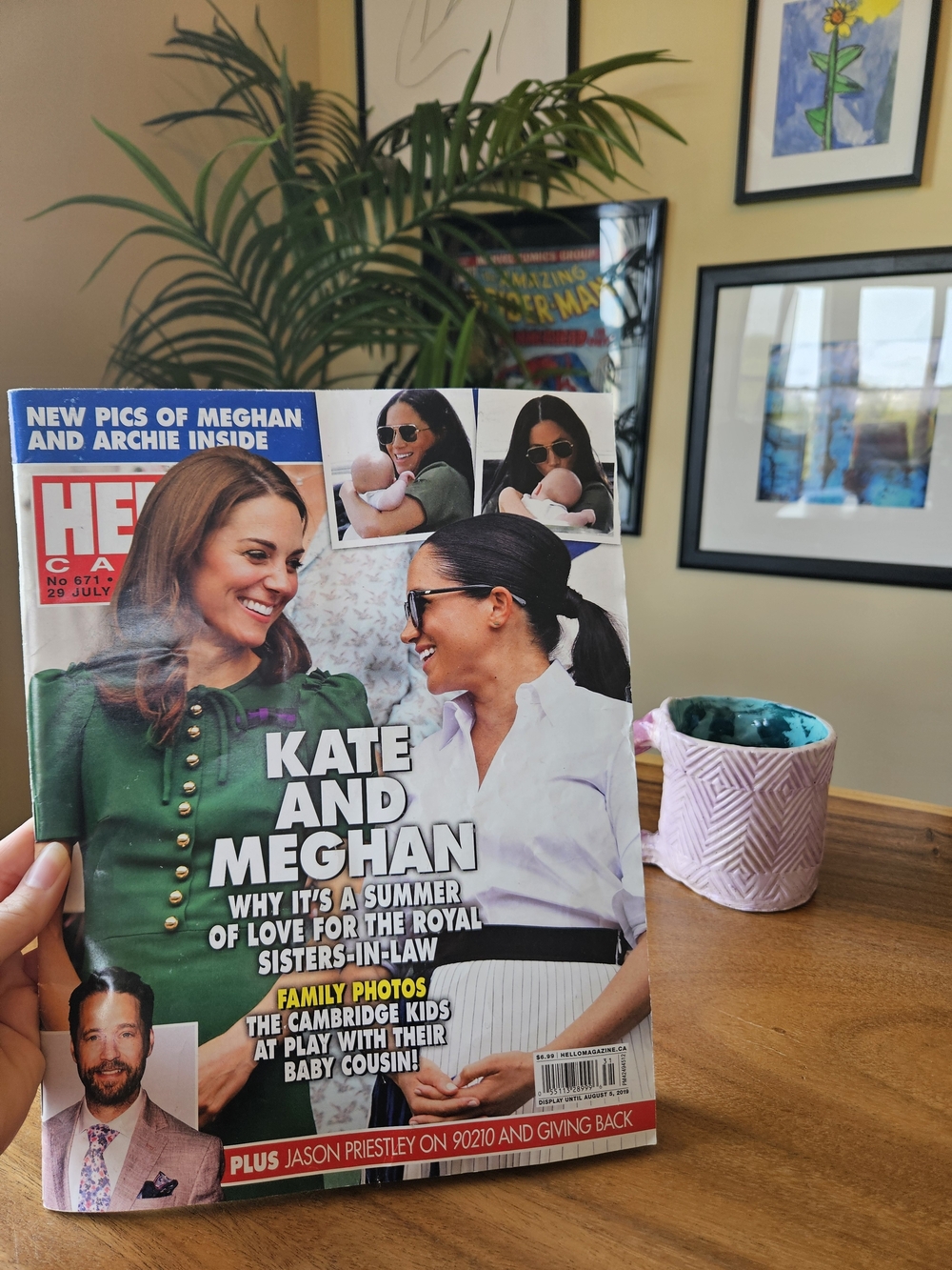Hello! Magazine — Kate and Meghan Cover No 671